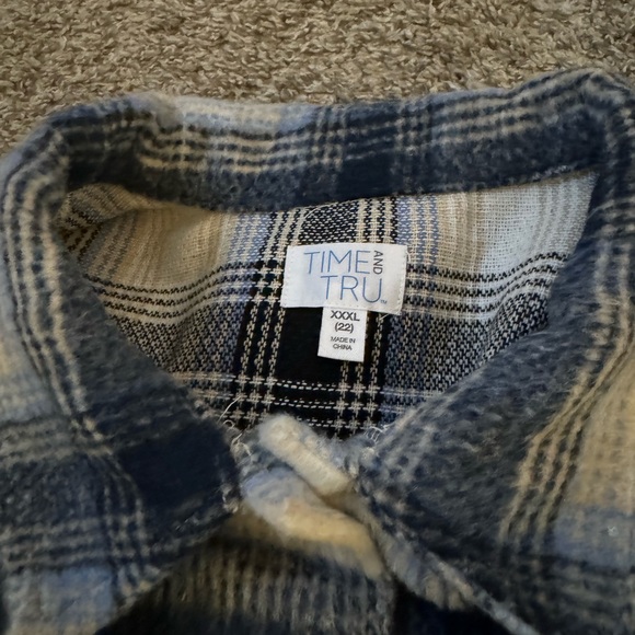 PLUS SIZE Shacket - Picture 3 of 4